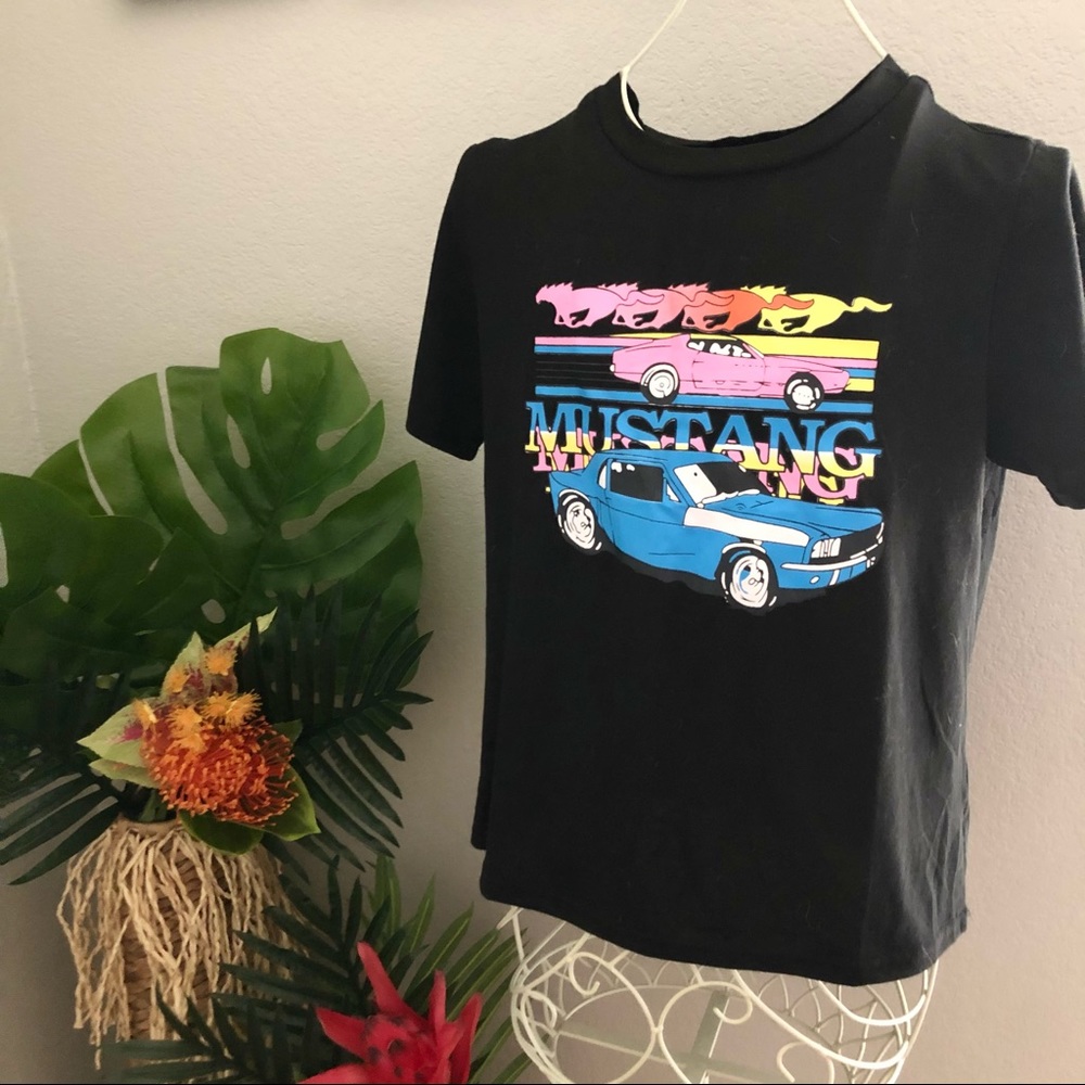 •🍍• NWOT Shein Black Mustang Tee Size M